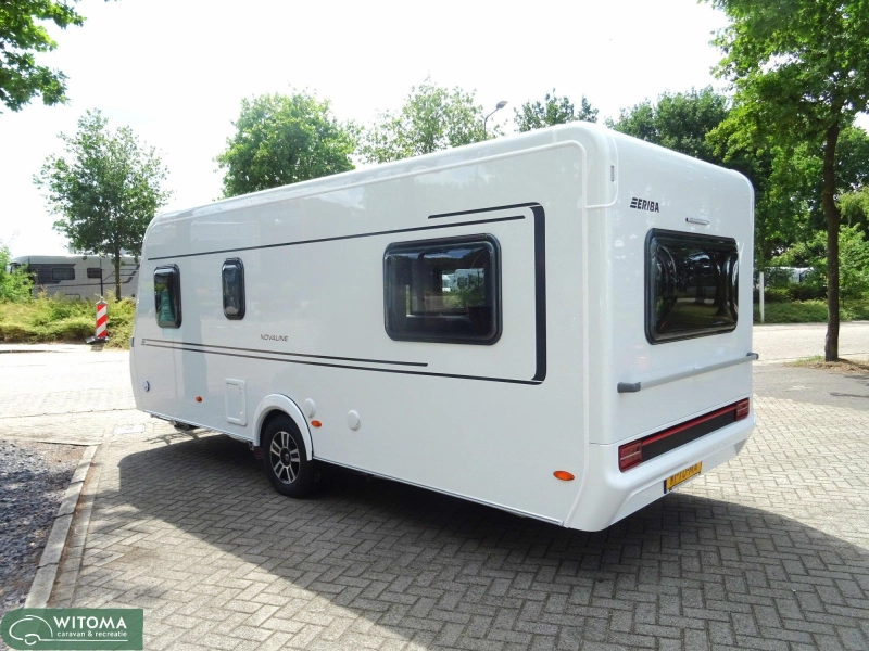 Eriba Novaline 495 Op show 