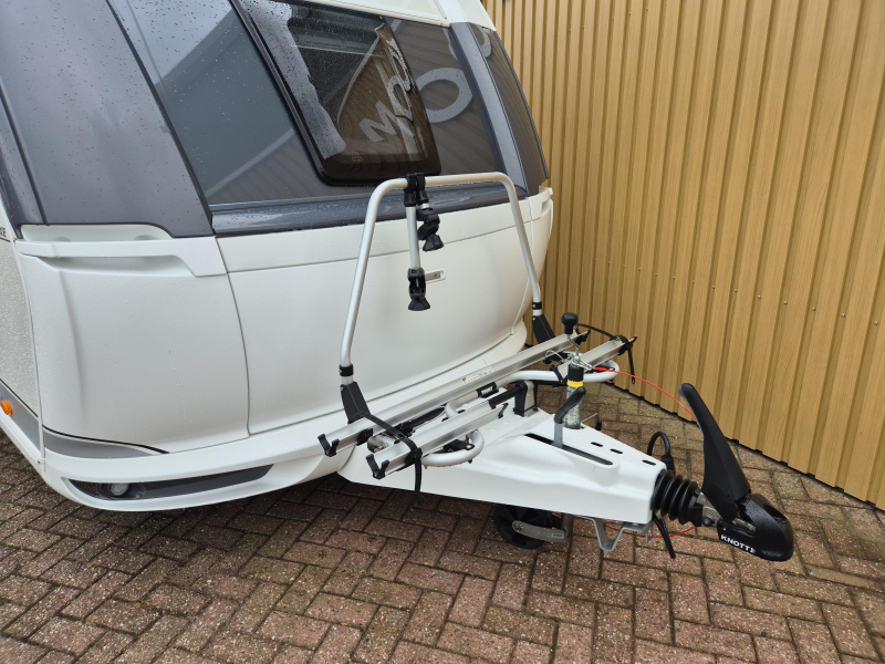 Hobby De Luxe 460 UFE 
