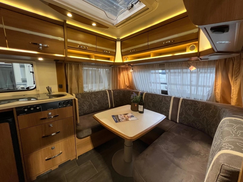 Dethleffs Nomad 520 RET Lengtebedden,Mover, Airco  foto: 1