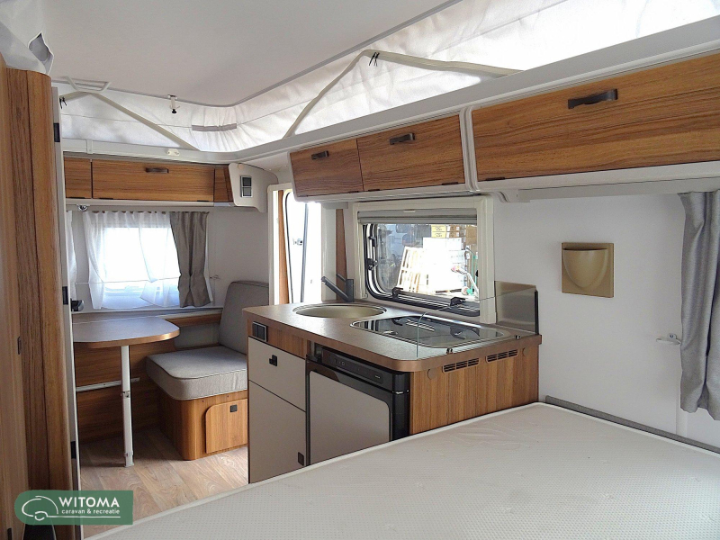 Eriba Touring Legend 542 mooie complete uitvoering  foto: 3