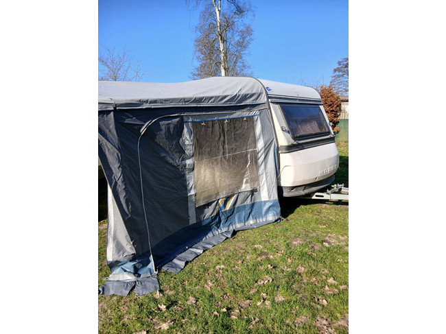 Hobby 420 Prestige incl. voortent foto: 10
