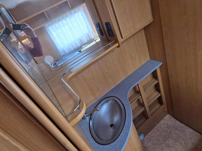 Dethleffs Camper Lifestyle 510 Frans bed, mover, luifel + VT foto: 17