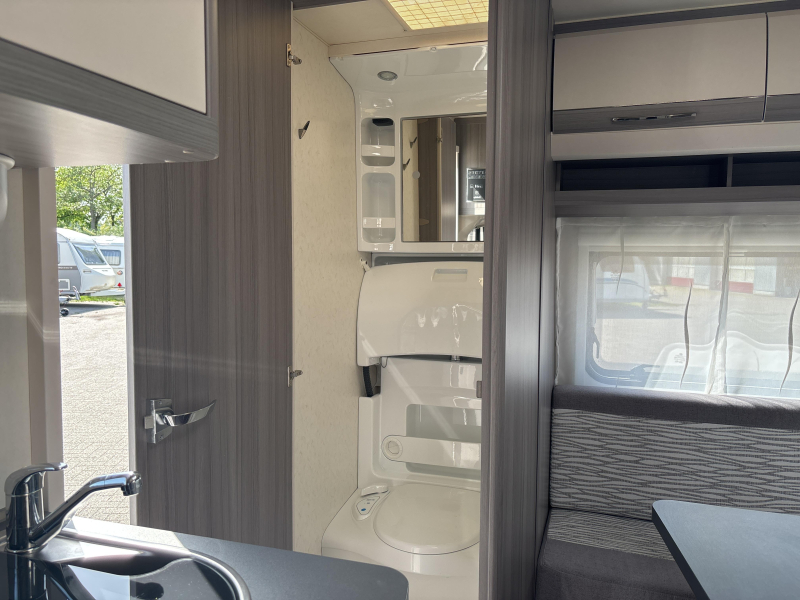 Hobby On Tour 390 SF Mover/Dorema luifel  foto: 6