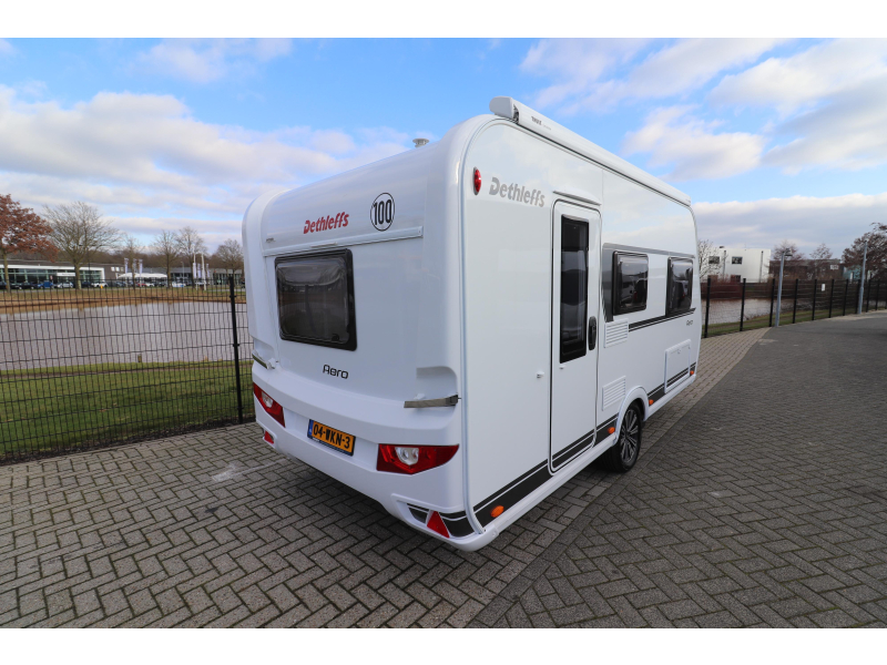 Dethleffs Aero 410 QS Dwarsbed / mover / luifel 