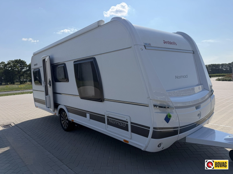 Dethleffs Nomad 530 DR queensbed / voortent  hoofdfoto: 1