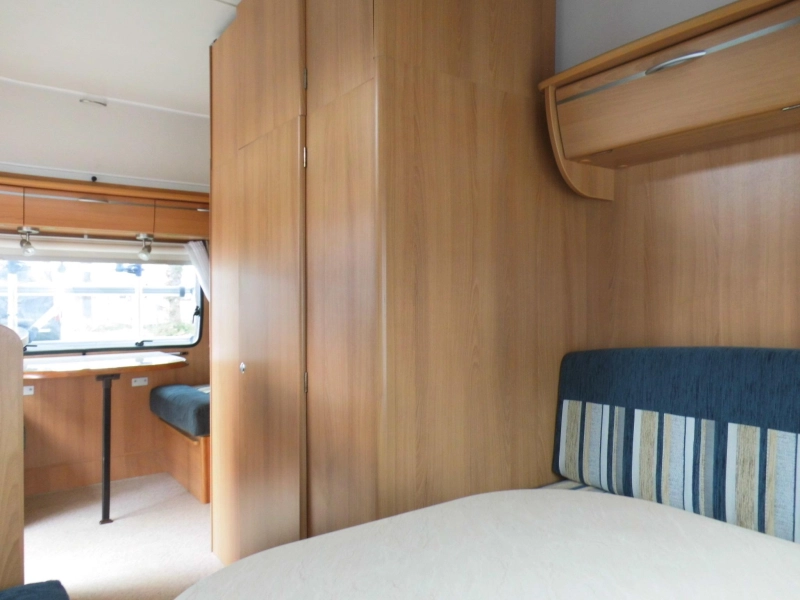 Trigano Silver 380 DD Luifel, mover,  foto: 8