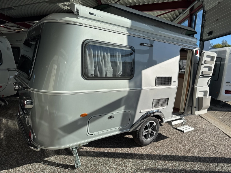 Eriba Touring 420 Legend Ventura Zilver  foto: 9