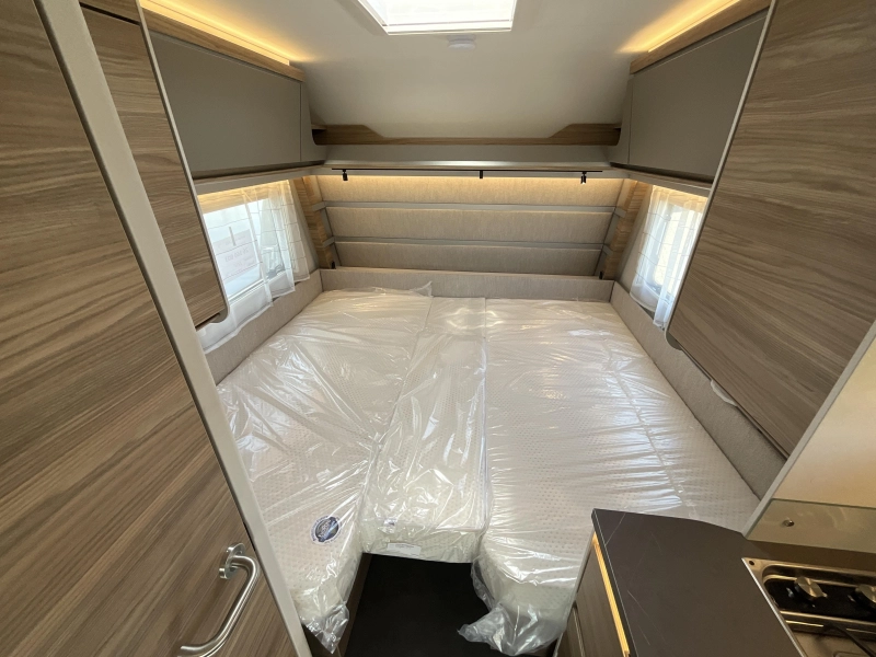 Dethleffs Nomad 460 EL MOVER-LUIFEL-NIEUW MODEL  foto: 12