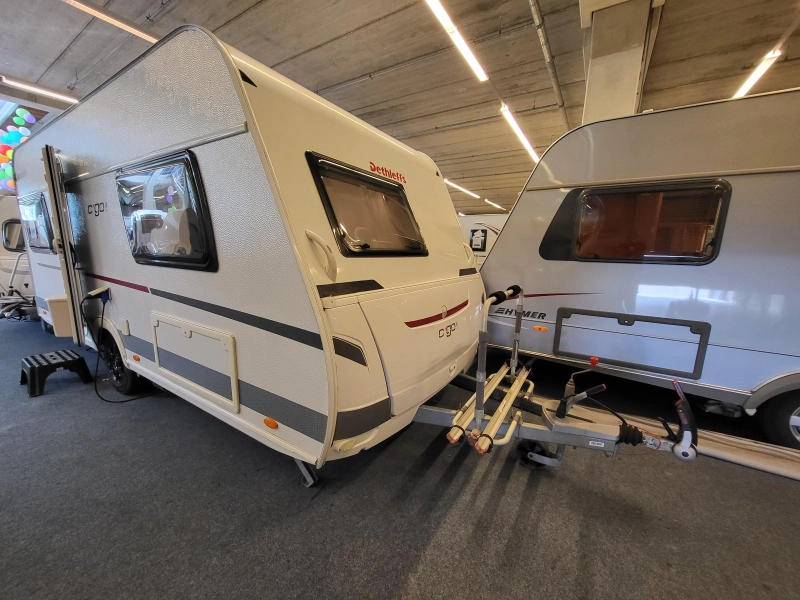 Dethleffs C'Go 475 FR mover, fietsenrek, voort.  foto: 2