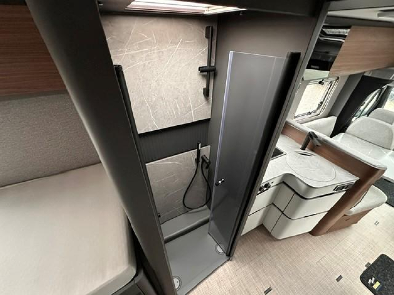 Hymer B-MC T 680 LITHIUM-SOLAR-OMVORMER  foto: 14