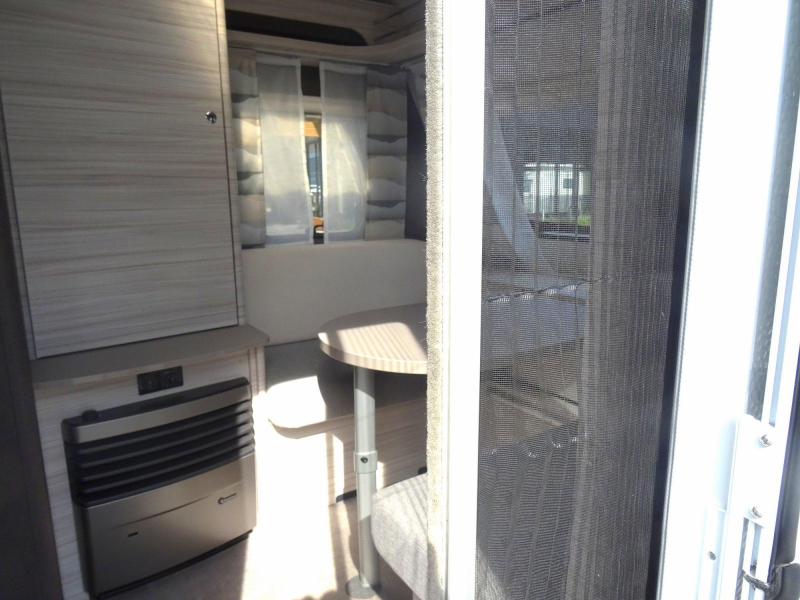 Dethleffs C'Joy 460 LE zeer nette caravan  foto: 6