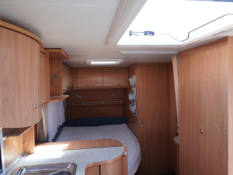 Bürstner Ventana 460 TS MET MOVER EN VOORTENT 