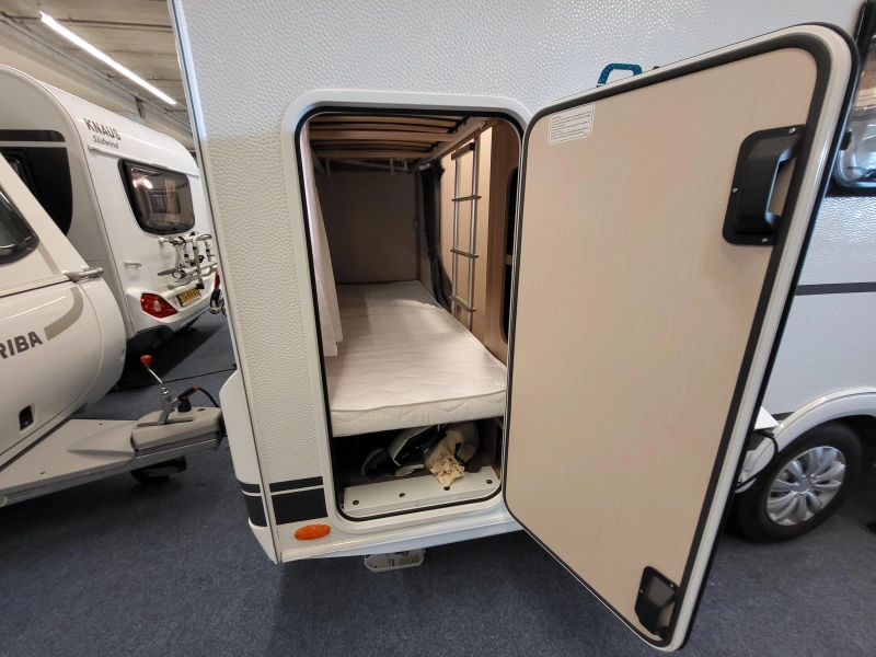 Dethleffs C'Joy 410 LK inclusief Dorema voortent 