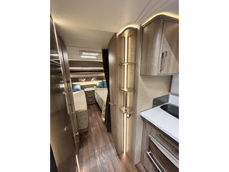 Kabe Royal 560 GLE Lengte bedden  foto: 13