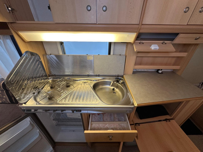 Knaus Südwind 400 TS As Good as Gold foto: 8