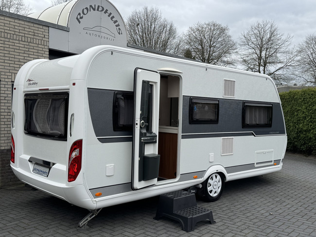 Hobby Excellent 495 UL met enkele bedden **Mover/Fietsendrager/Luifeltent/1e eigenaar/Zeer nette caravan** foto: 7