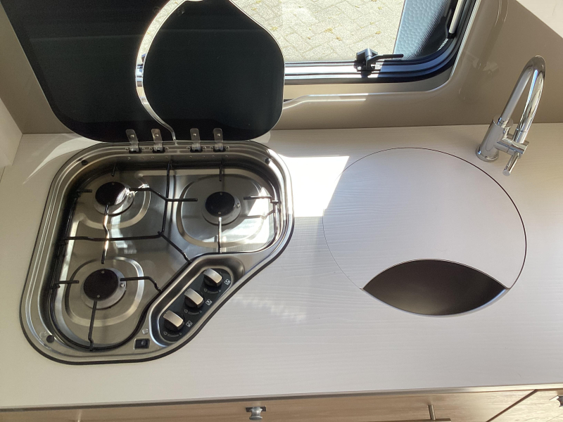 Dethleffs Nomad 530 DR Airco/ luifel  foto: 6