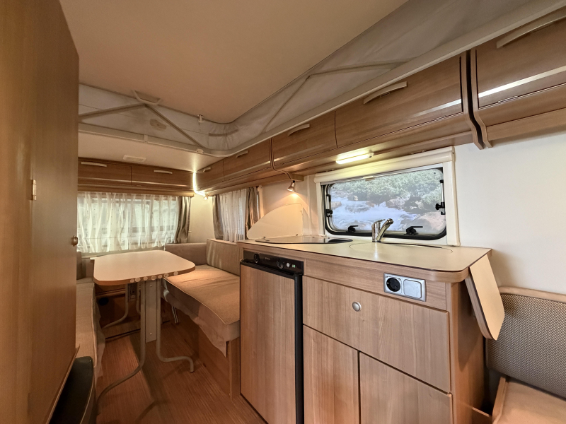 Eriba Touring Triton 410 mover / hefdak  foto: 11