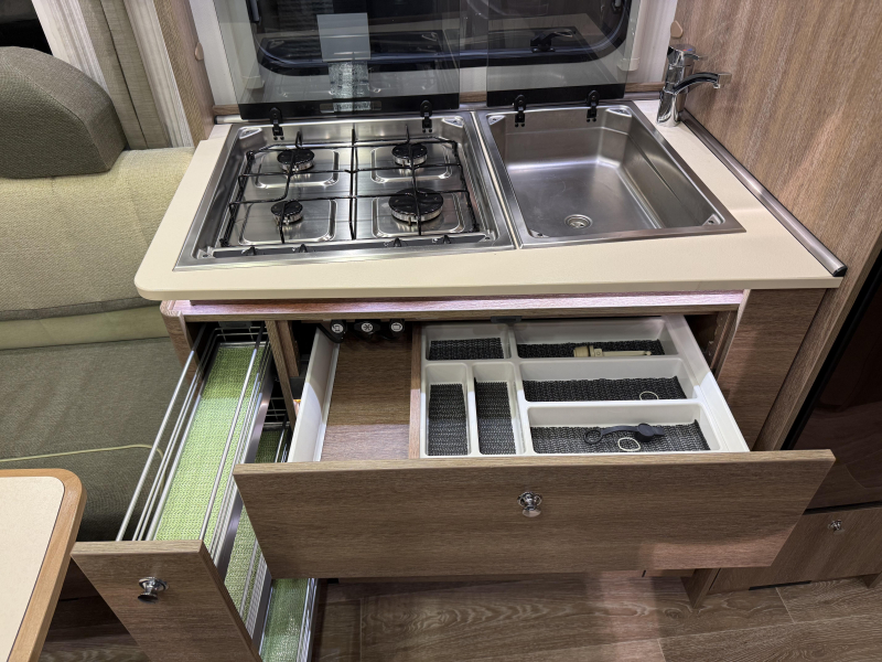 Dethleffs Beduin 510 V 2 BEDDEN MOVER LUIFEL  foto: 9