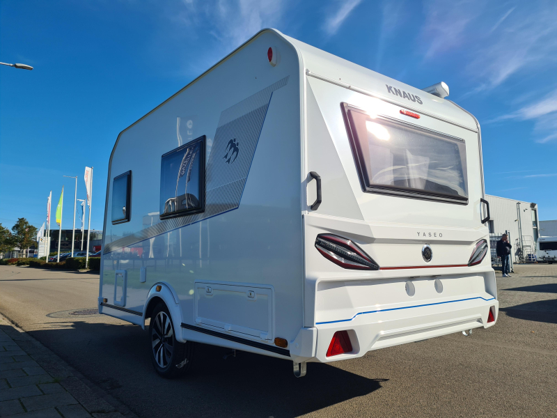 Knaus Yaseo 340 PX Cassetteluifel  foto: 3