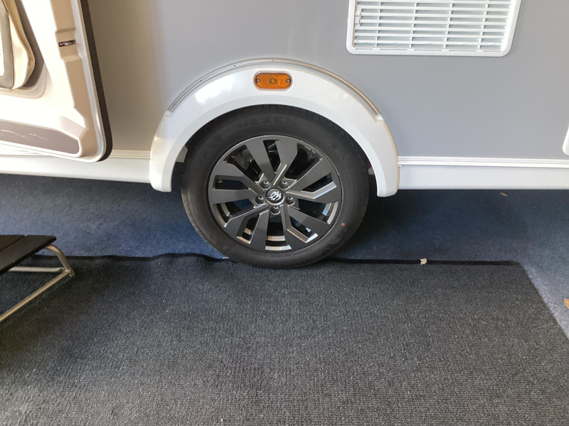 Knaus Sport Platinum 420 QD model 2027  foto: 22