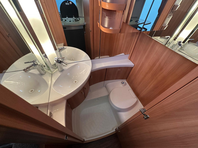 Hobby De Luxe 440 SF foto: 8