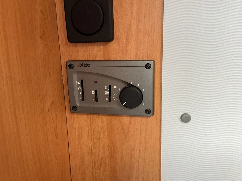 Dethleffs Camper Lifestyle 450 DB ALDE-LUIFEL-ZEER NETJES  foto: 12