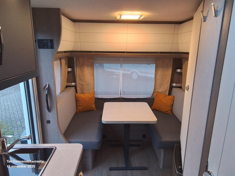 Hobby Ontour 460 DL lengte bedden  foto: 2