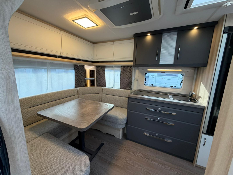 Hobby 460 UFE Zeer compleet  foto: 5