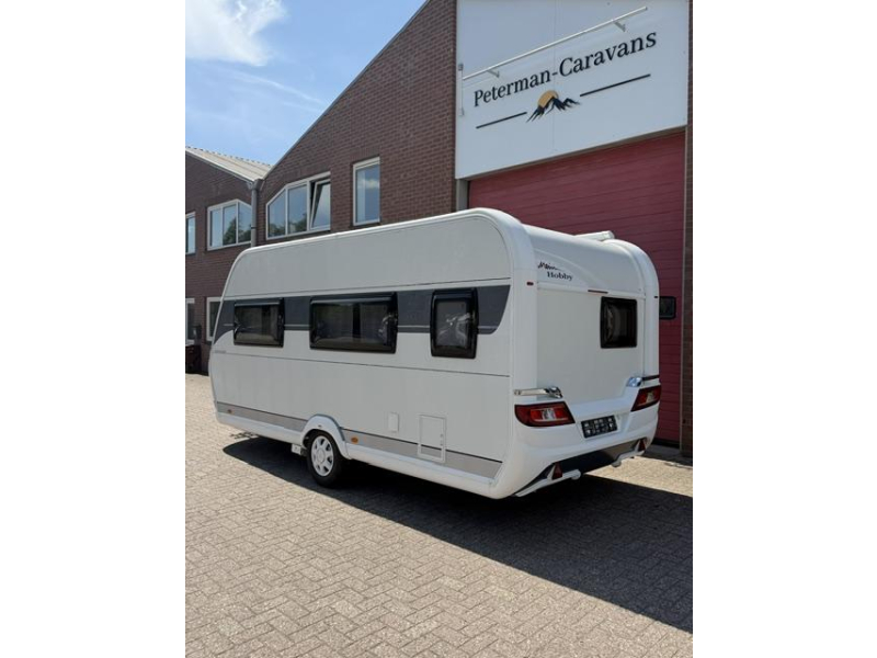 Hobby Excellent 460 SL Incl. Mover en Luifel 
