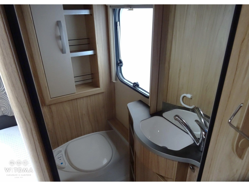 Eriba Nova Light Runner 465 super uitvoering !  foto: 12