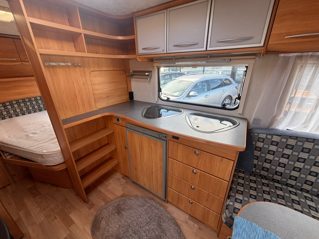 ADRIA 512 up