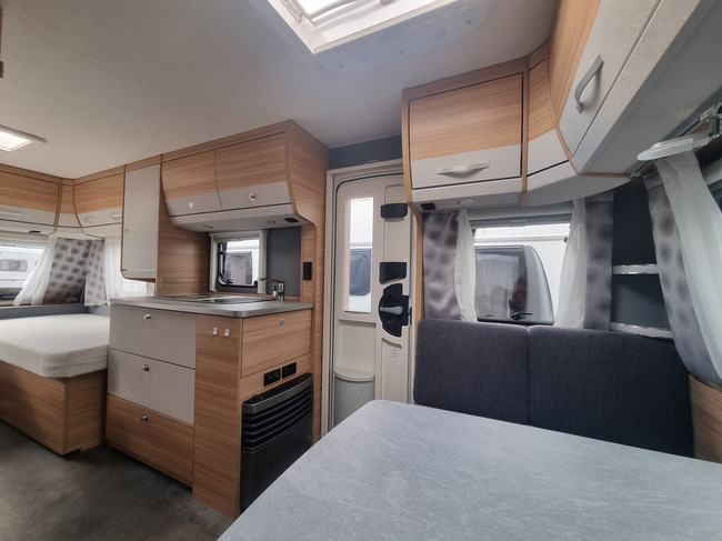 Dethleffs Camper 460 EL foto: 8