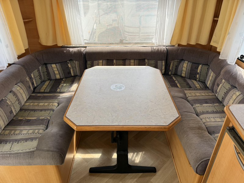 Sprite Esprit 470 CF FRANSBED MOVER VOORTENT  foto: 4