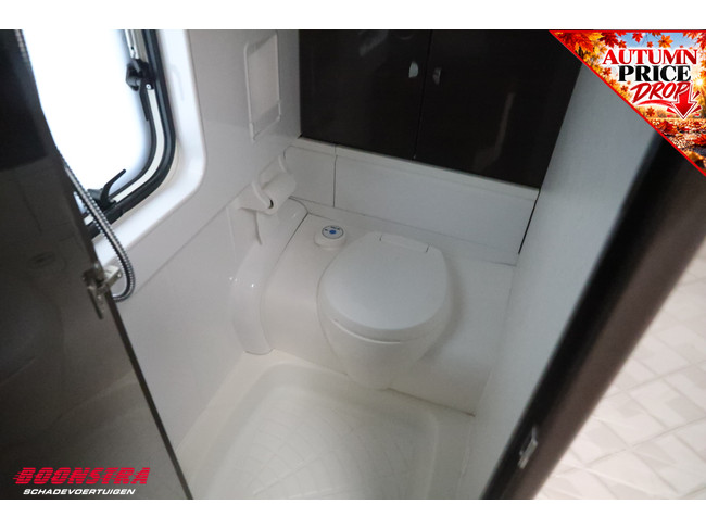 Hobby 560 CFE Premium Mover Luifel Frans bed Middenkeuken Rondzit LMV foto: 20