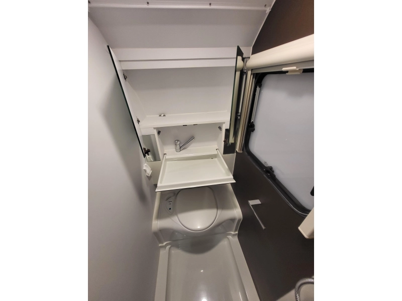 Adria Altea 462 PU 1 jaar garantie  foto: 13