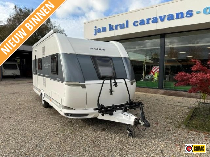 Hobby De Luxe 490 KMF stapelbed zeer compleet  foto: 0