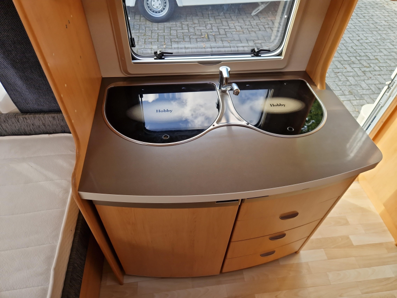 Hobby De Luxe 400 SF Mover/Voortent/Fietsdr. 