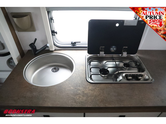 Eriba Touring 630 Legend Hefdak Luifel Dwarsbed Comfort Design Vloerverwarming foto: 14