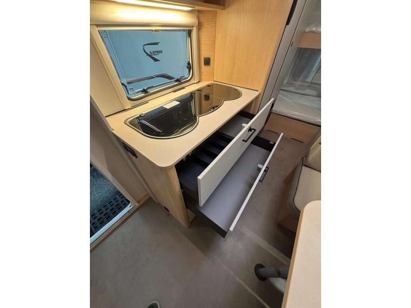 LMC Style 490 K model 2027, stapelbed  foto: 15