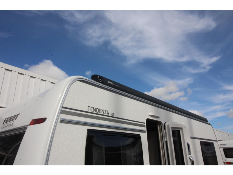 Fendt Tendenza 550 SG Airco Thule 6300 Mover  foto: 22