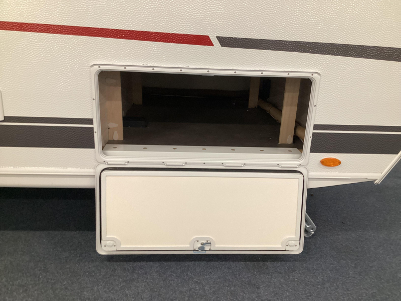 Dethleffs C'Joy Active 480 QLK stapelbed 
