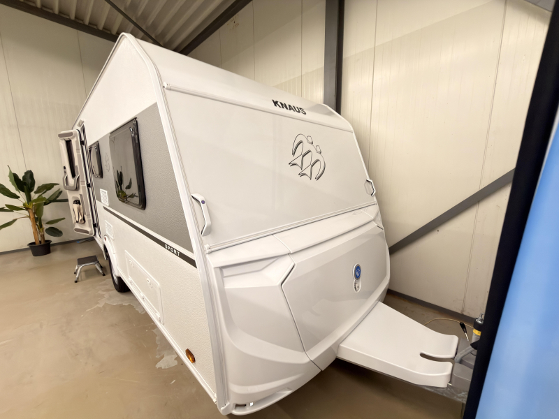 Knaus Sport 500 EU 1800 + Enkele Bedden 