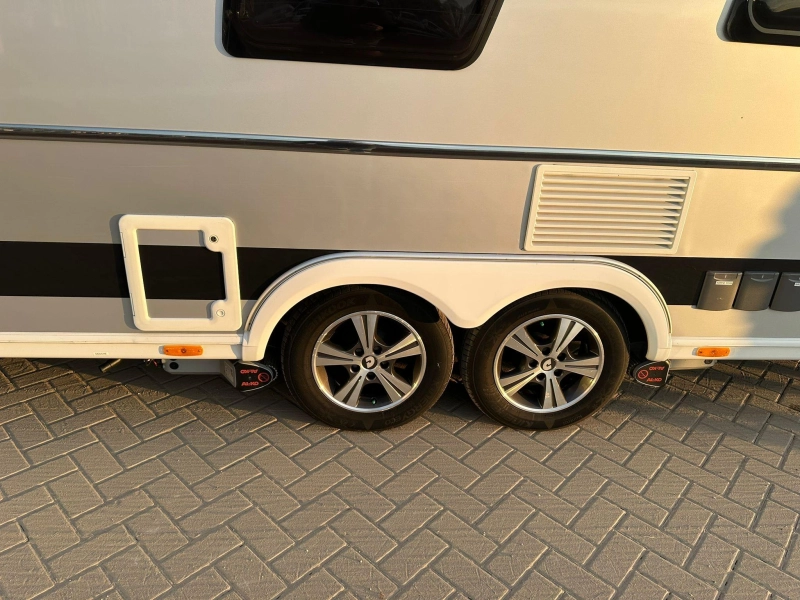 Dethleffs Beduin VIP 760 DR queensbed / full option 