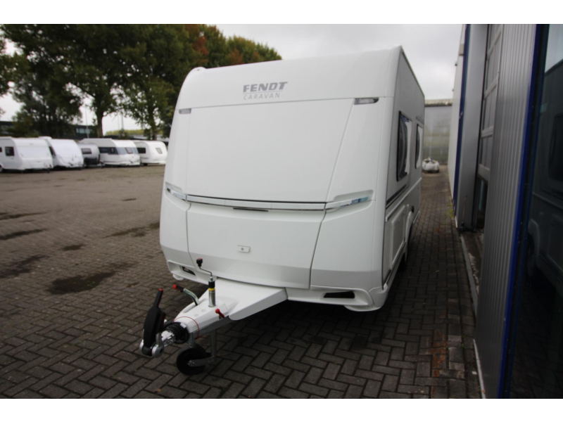 Fendt Bianco Activ 390 FHS Frans bed & hoge koelkast  foto: 4