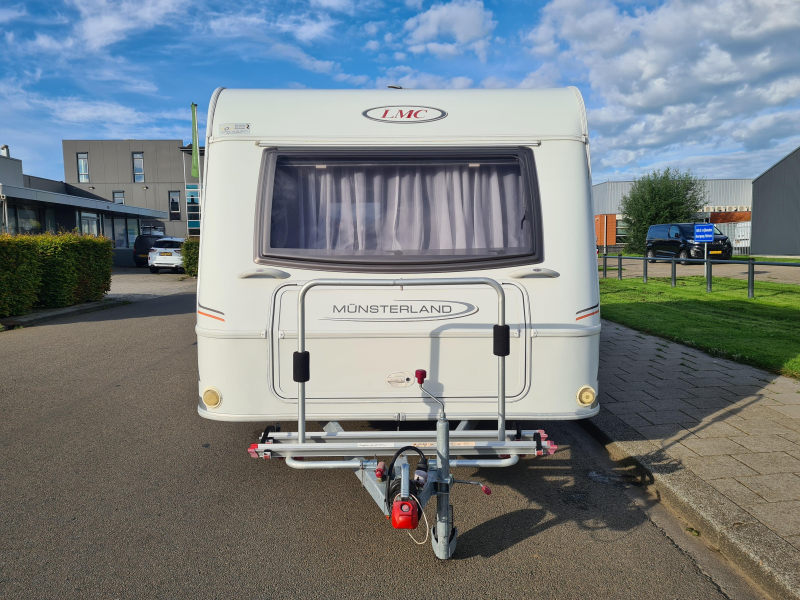 LMC Viola 330 Incl. voortent  foto: 6
