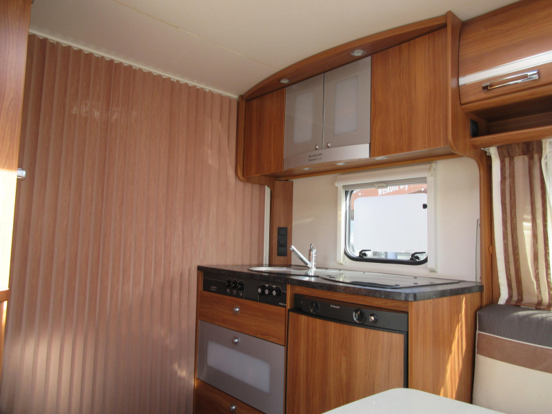 Dethleffs Nomad 450 DB MET DOREMA PANORAMALUIFEL  foto: 8