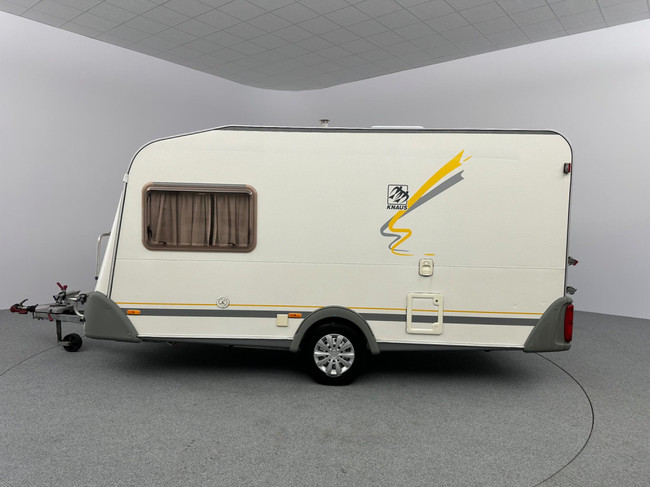Knaus Südwind 400 TK foto: 12