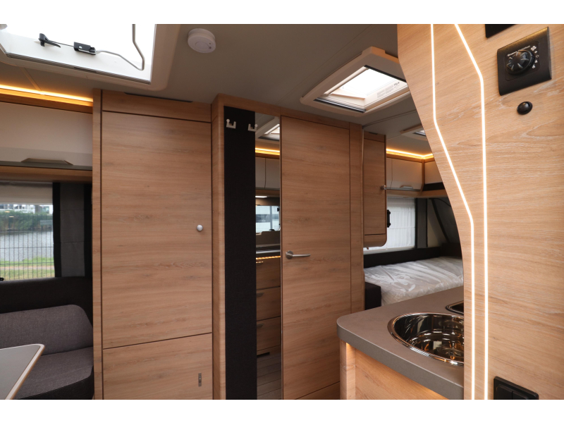 Knaus Sudwind Black Selection 500 EU MODEL 2026 - Wit - 403  foto: 9