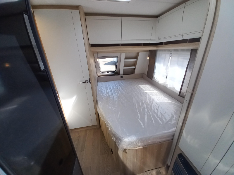 Hobby De Luxe 460 UFE 1500kg  foto: 11